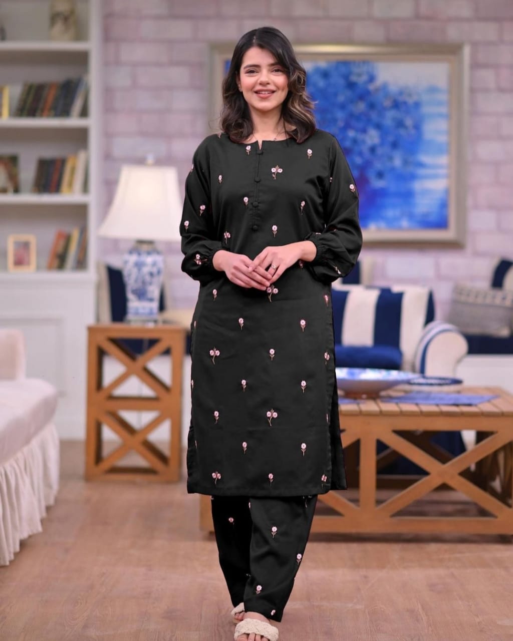 Floral Delight (Stitched 2 Pcs)