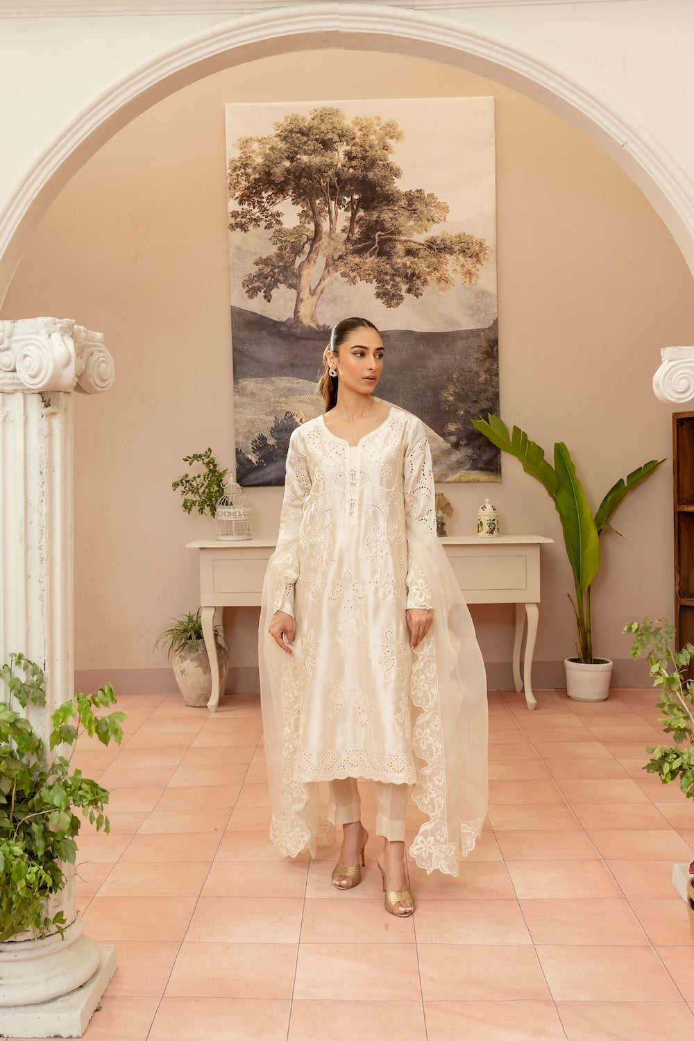 Layla Embroidered 3Pc